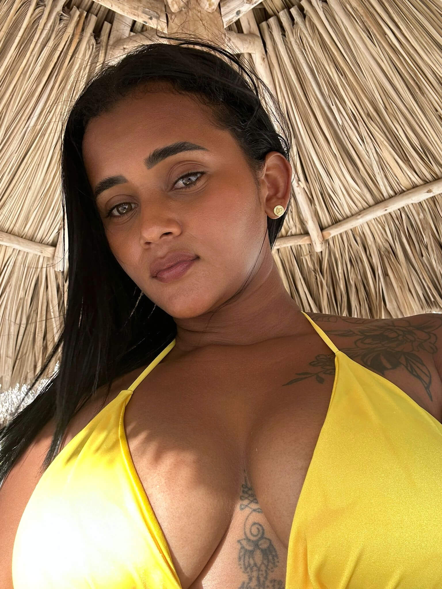 Keissy-Aruba-Heaven-Escort-Model